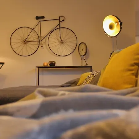 In Mit Terrasse- Garten Und Grill By Interhome דירה Mastershausen