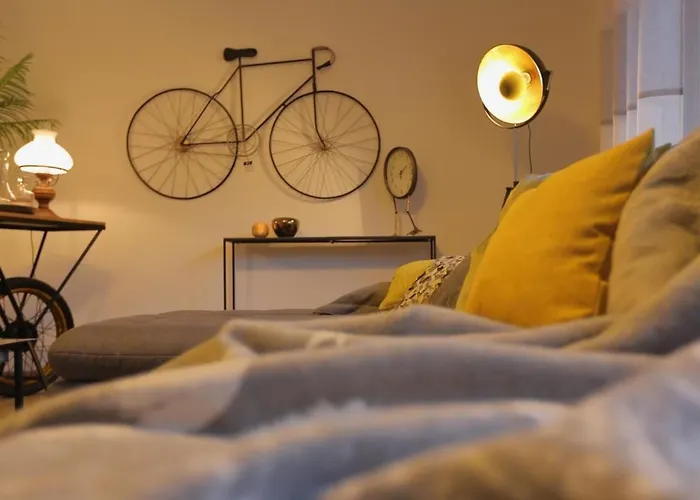 In Mit Terrasse- Garten Und Grill By Interhome דירה Mastershausen