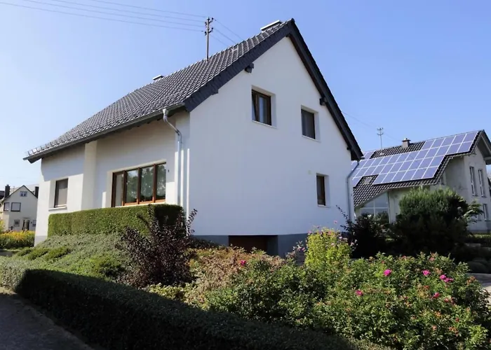 In Mit Terrasse- Garten Und Grill By Interhome